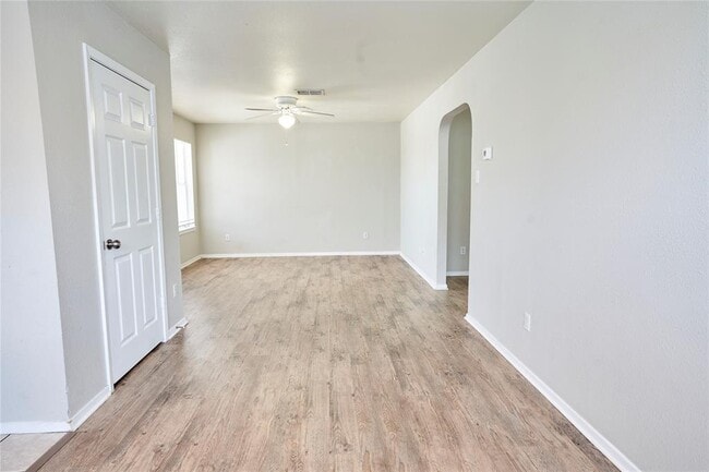 Photo - 2214 Katy Ln