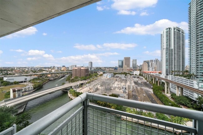 Photo - 690 SW 1st Ct Unit 1711