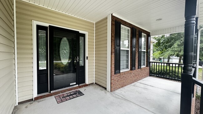 Photo - 441 Candlewood Dr