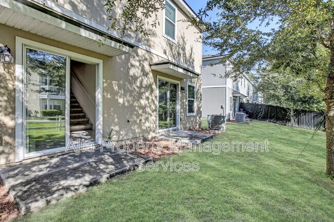 Photo - 7625 Legacy Trl