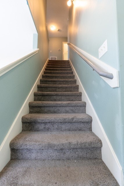 Photo - 623 Hollandbridge Ln