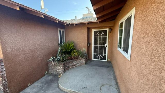 Photo - 3984 N Millbrook Ave