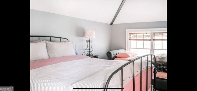 Photo - 20 Hilliard St SE