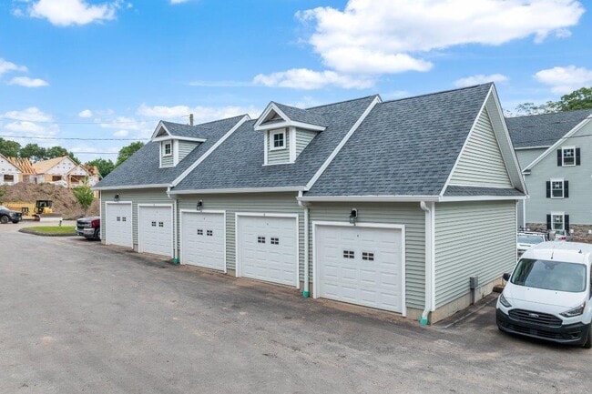 Photo - Maplecroft Village