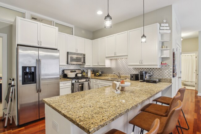 Photo - 4814 N Damen Ave Unit 201