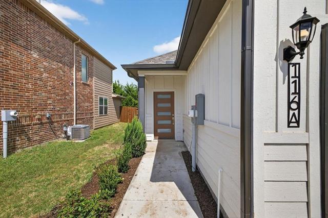 Photo - 116 Wood St