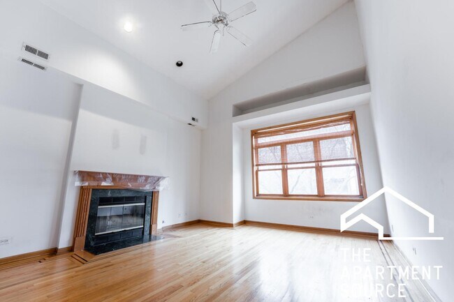 1940 W Diversey Pkwy Unit 3W