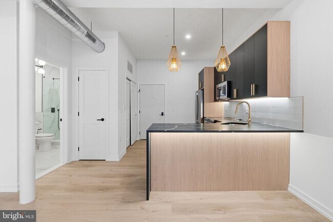 Photo - 203 S 13th St Unidad 3B