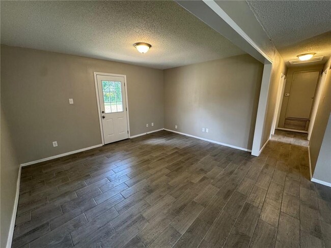 Photo - 6564 Cynthia Dr