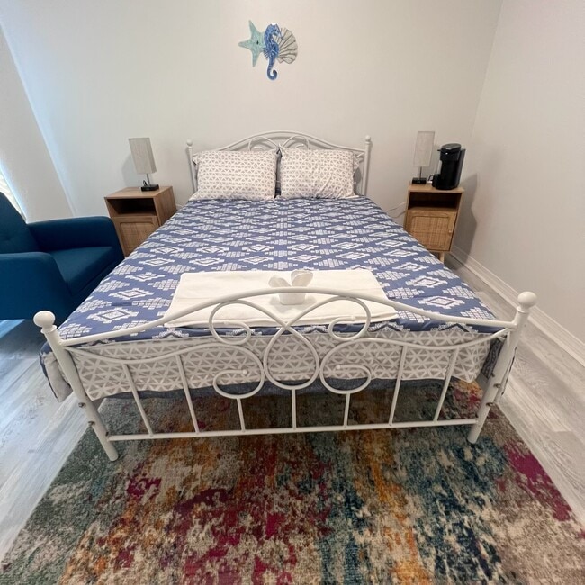 Photo - 4584 Tamarind Dr