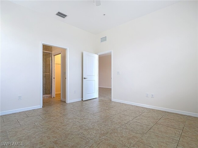 Building Photo - 15098 Palmer Lake Cir Unit 205