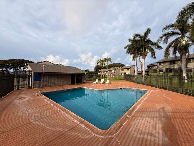 Building Photo - 92-1235-1235 Panana St