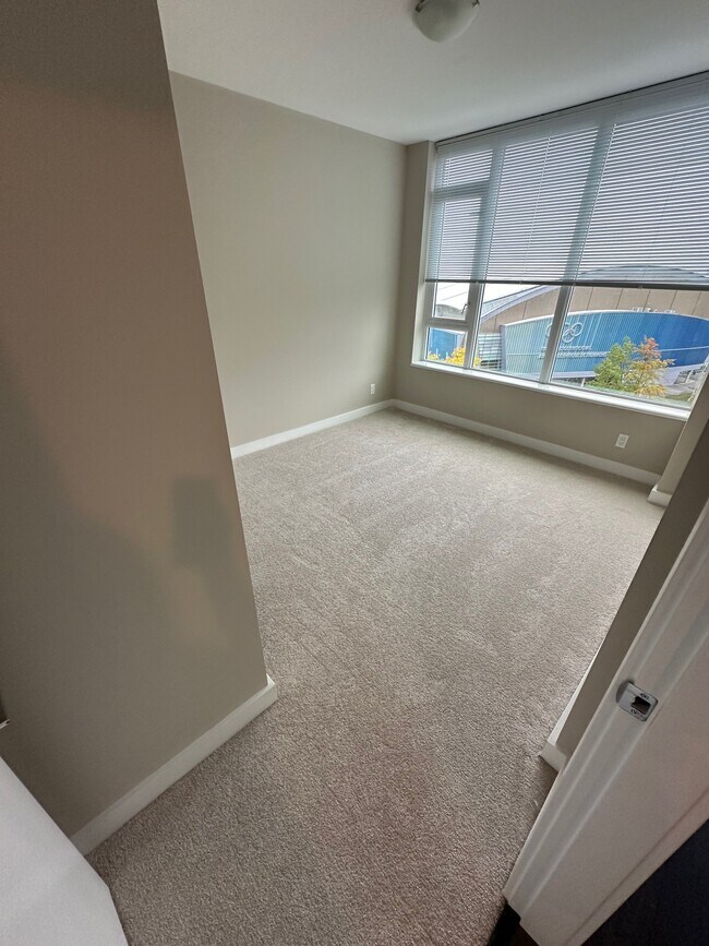 Photo - 6200 River Rd