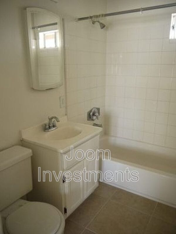 Photo - 1107 1/2 Garfield Ave