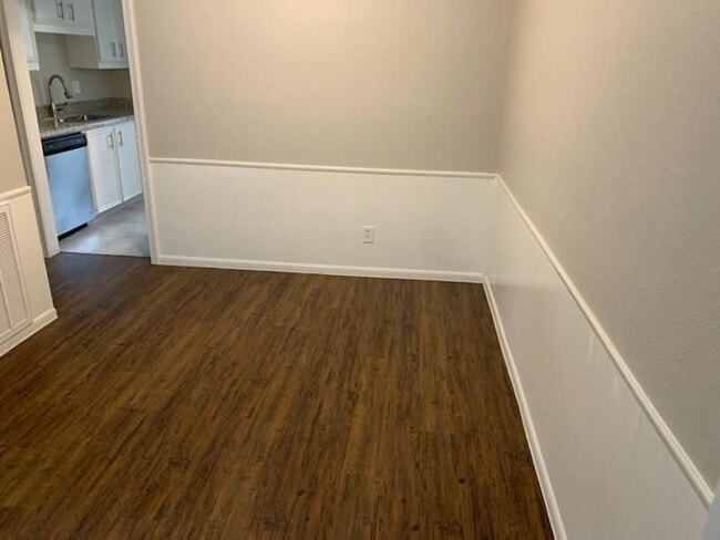 Photo - 1003 Largo St