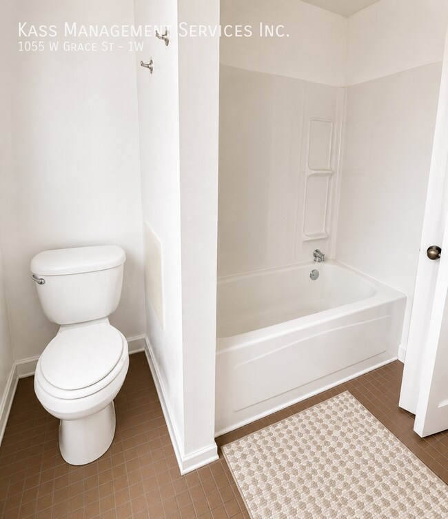 Photo - 1055 W Grace St Unit 1W