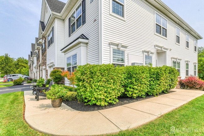 Photo - 1529 Paxton Ln