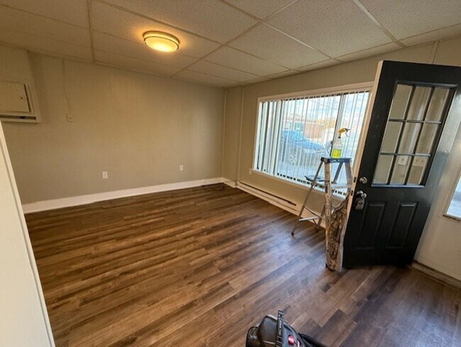 Photo - AVAILABLE NOW! 1 bedroom 1 bathroom apartm...
