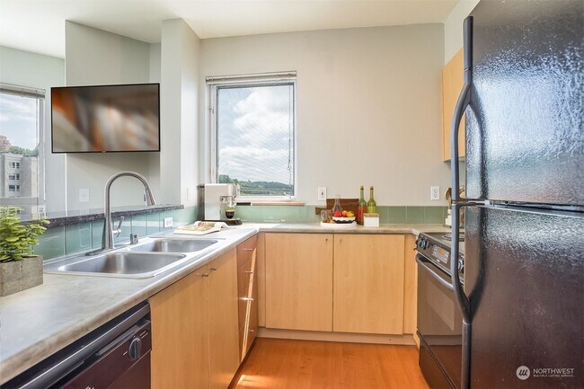 Photo - 668 S Lane St Unit 614