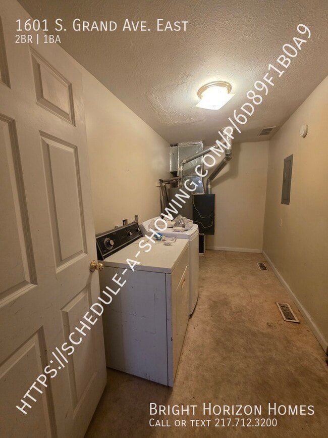 Photo - 1601 S Grand Ave E