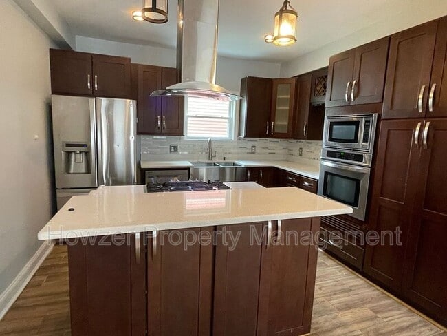 Photo - 285 Green St Condo Unit 1