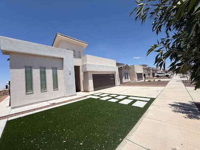 Photo - 13389 Carterton Ave