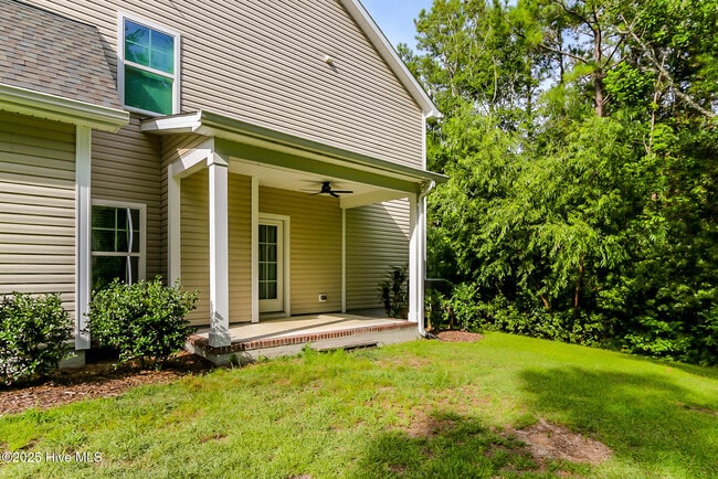 Photo - 1202 Woods Ct