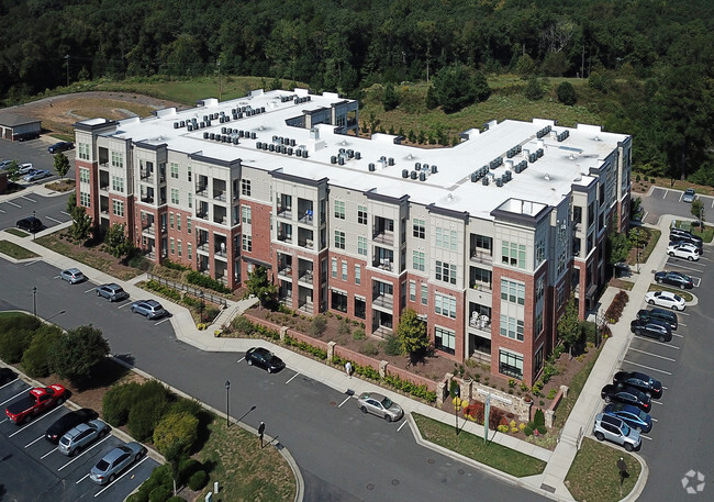 Building Photo - The Apartments at Palladian Place