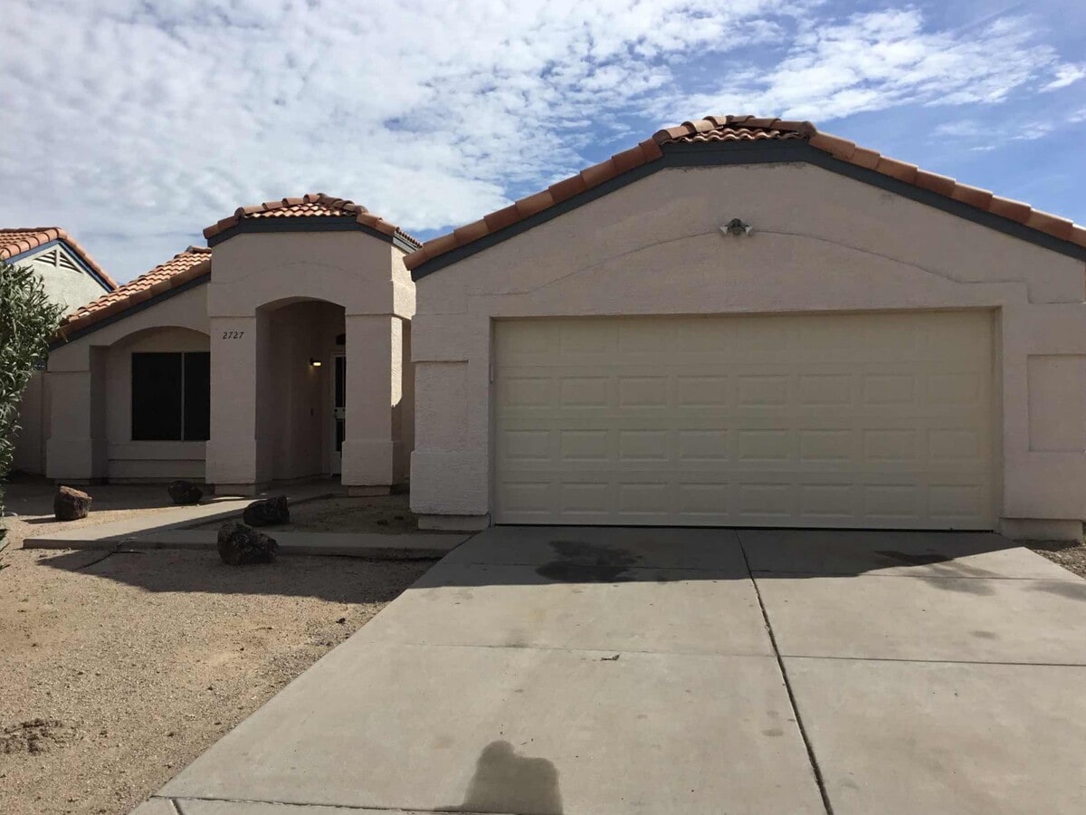 Photo - 2727 N 87th Ave