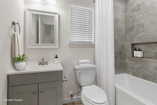 Photo - 12011 Rockview Dr