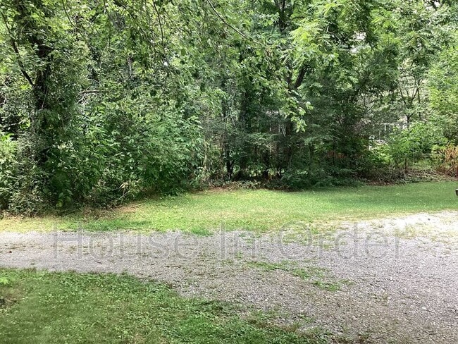 Photo - 905 Montreat Rd