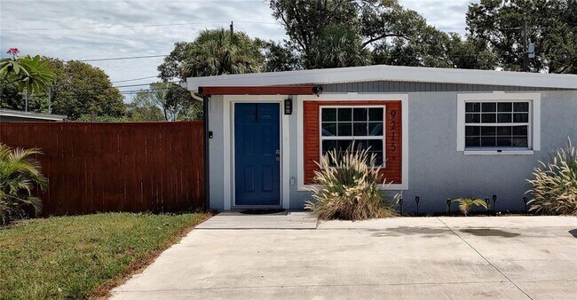 Photo - 9215 Starkey Rd