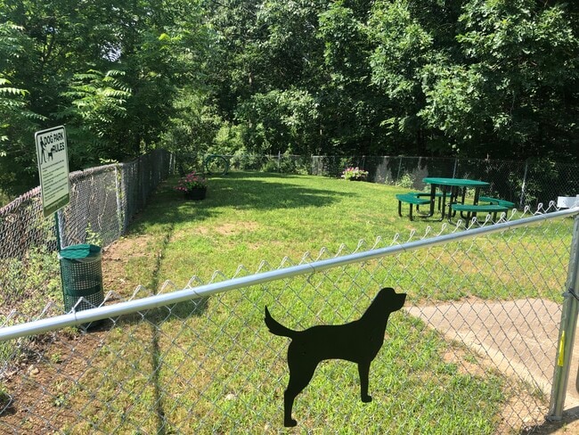 Summitwoods Apartments