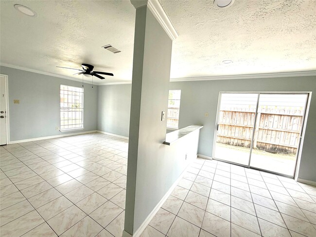 Photo - 718 Blue Rock Ct