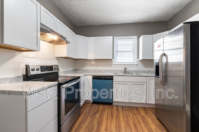 Photo - 835 S 38th St