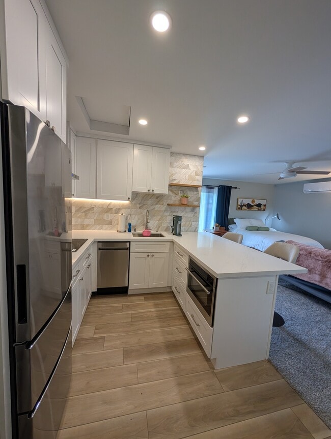 Photo - 8274 Beaver Lake Dr