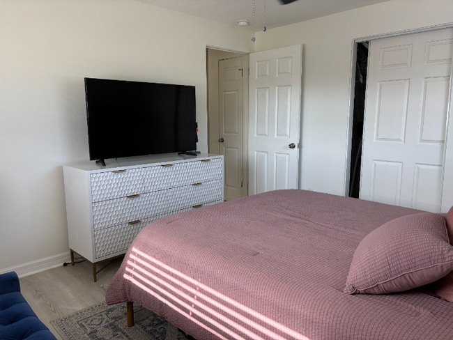 Photo - 3441 Fairview Dr