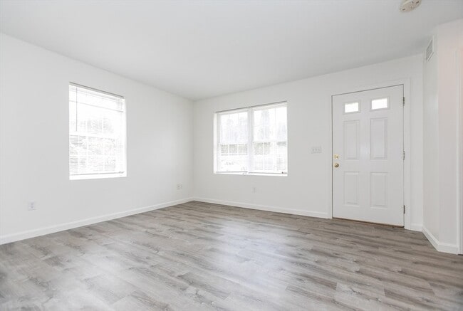 Photo - 292 Chestnut St