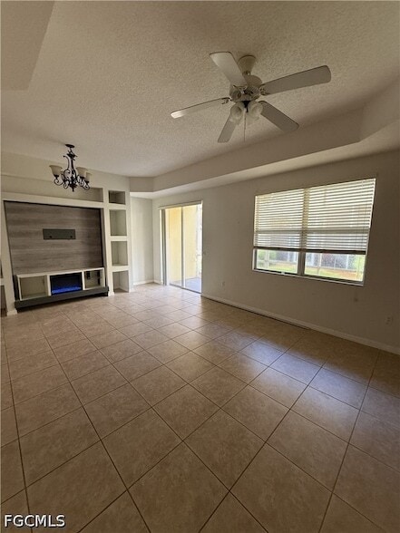 9813 Quinta Artesa Way