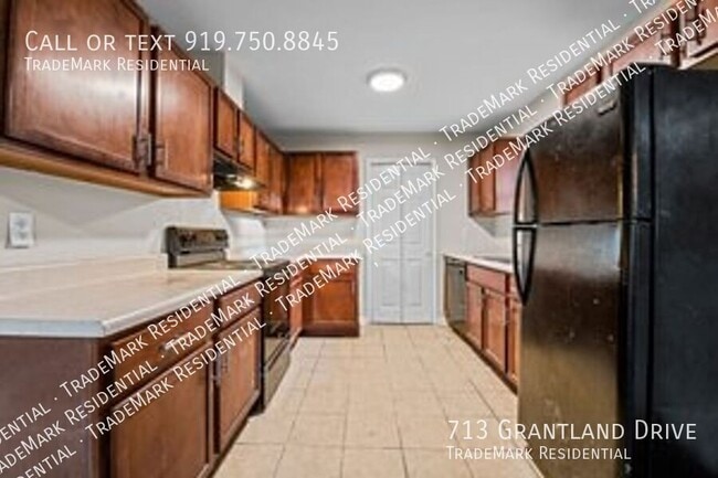 Photo - 713 Grantland Dr