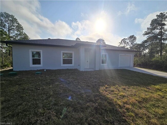 MUST SEE-BRAND NEW THREE BEDROOM, 2 BATH, ... - MUST SEE-BRAND NEW THREE BEDROOM, 2 BATH, ... Casa
