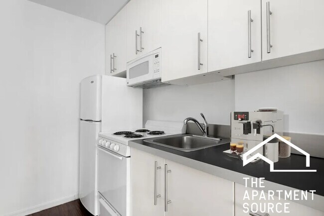 Photo - 3130 N Lake Shore Dr Unit 1812