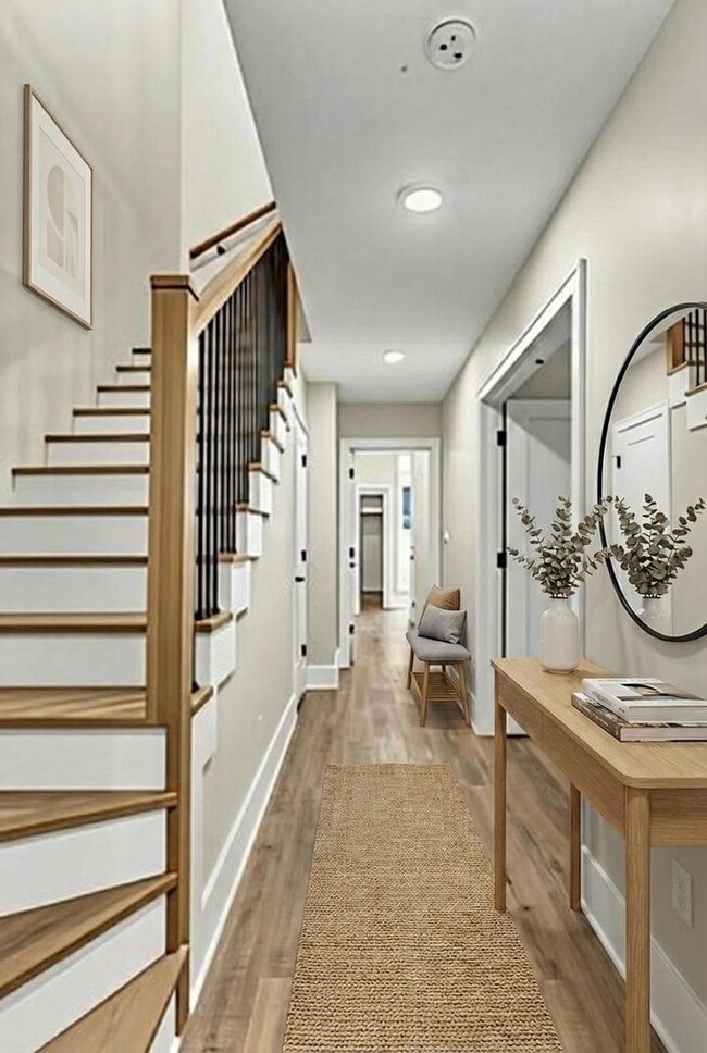 Photo - 4846 S St Lawrence Ave Unit 102