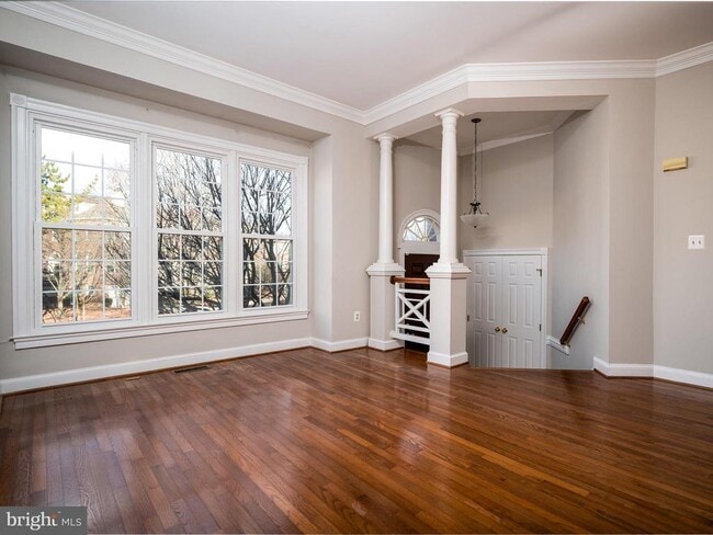 Photo - 2155 Wolftrap Ct