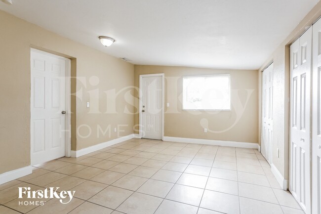 Photo - 4030 NW 8th Terrace