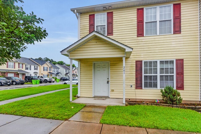 Photo - 201 Blackhawk Trail Townhome