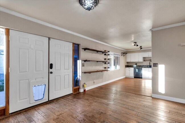 Photo - 2008 Franklin Ave