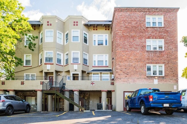 Photo - 73 Almont St