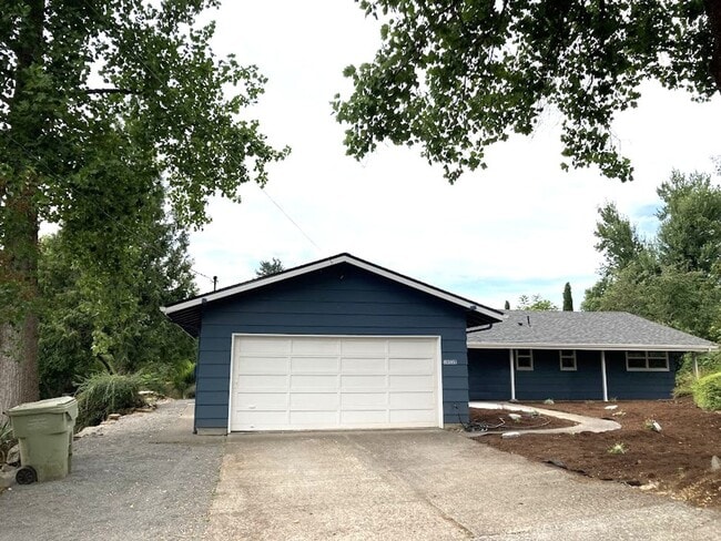 Building Photo - 10535 NW Walters Ln Rental