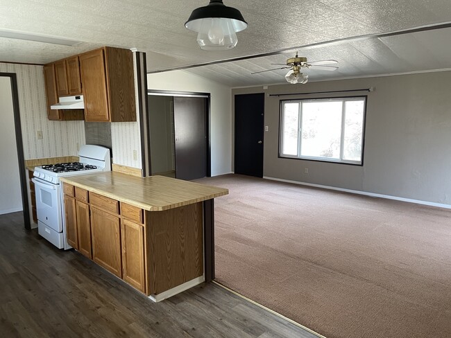 Photo - 4902 Harrigan Rd